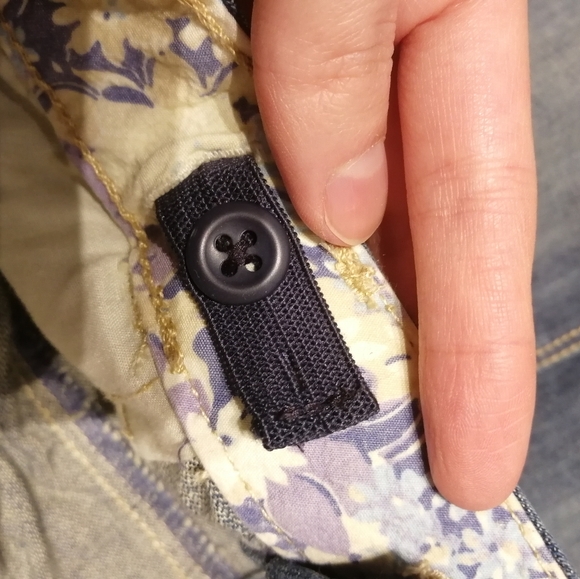 Girls denim skirt with butterfly back | GAP KIDS size 14 - Picture 7 of 7